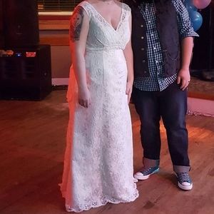 Plus Size Champagne and White Lace Trumpet David's Bridal Wedding Dress